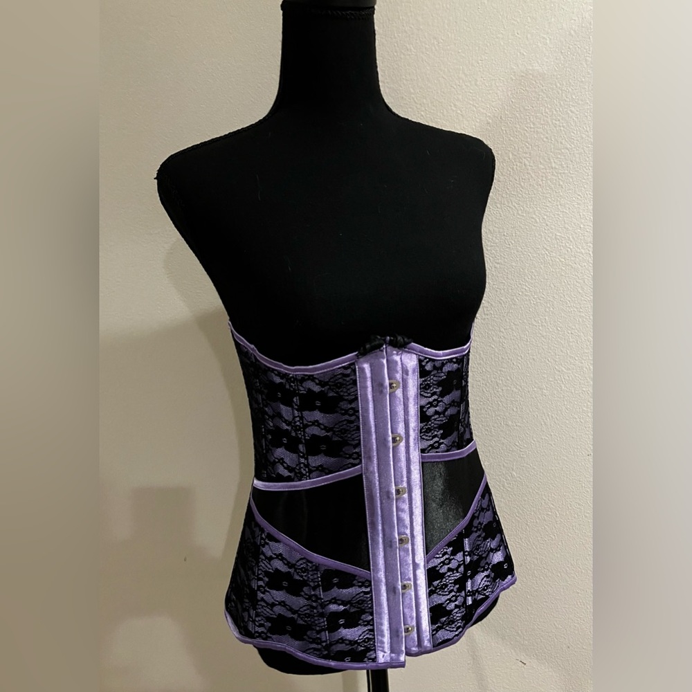 Women’s Under Bust Corset 30”